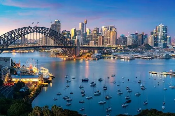 Sydney Harbour Bridge and the Sydney skyline, Australia